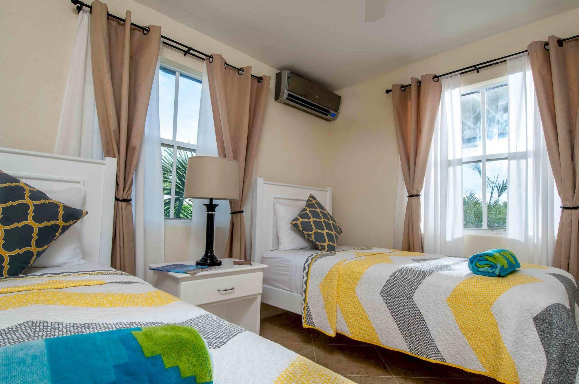 Lantana Barbados Condos セントジェームス エクステリア 写真