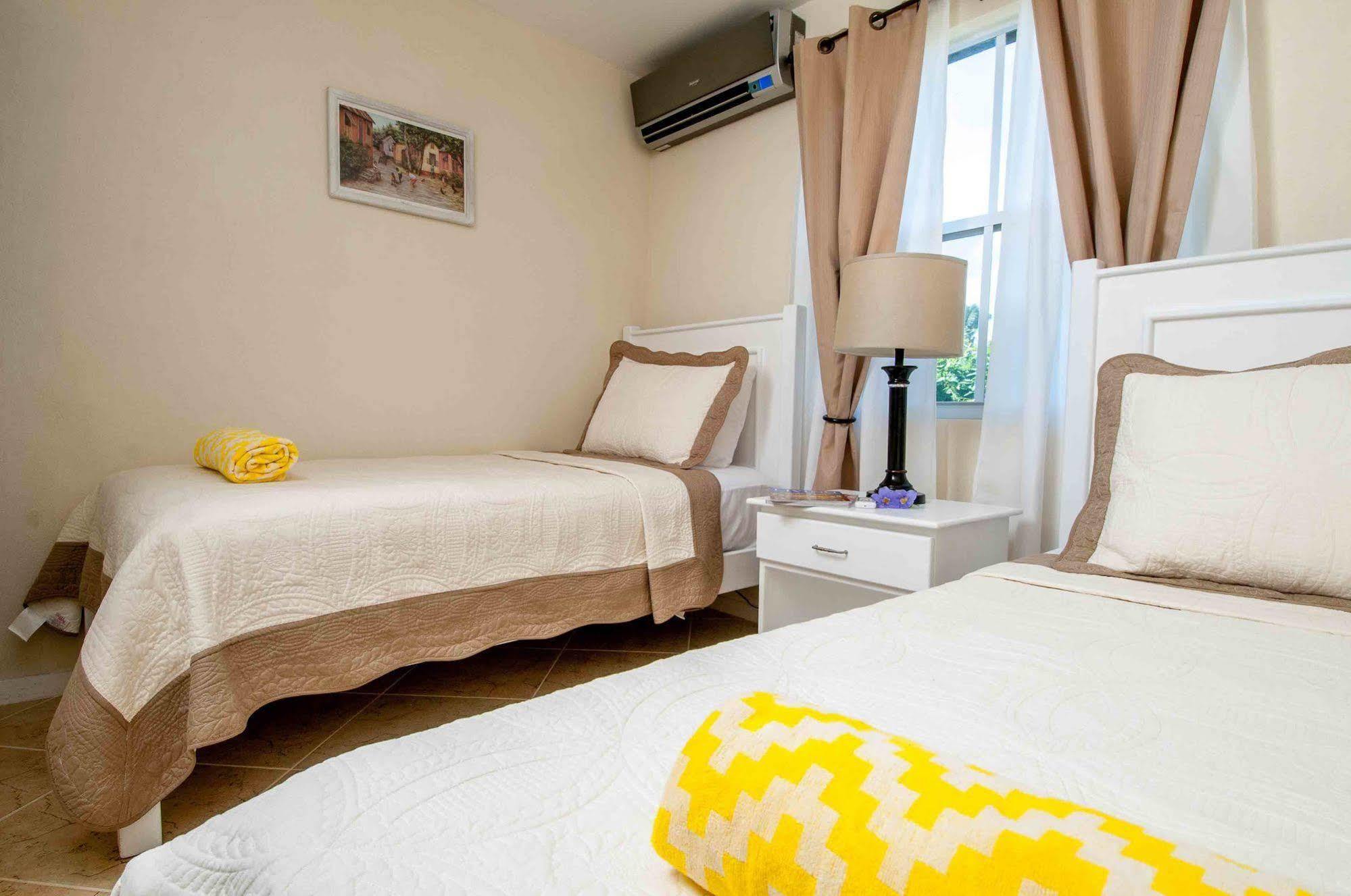 Lantana Barbados Condos セントジェームス エクステリア 写真