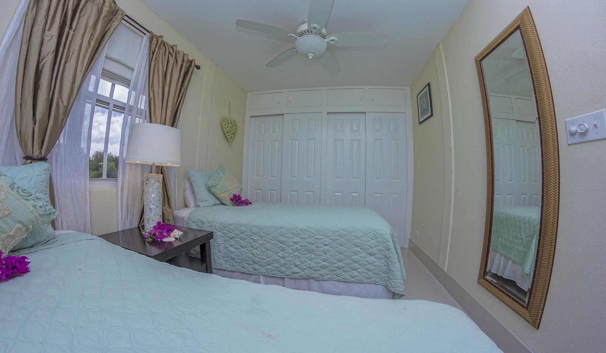 Lantana Barbados Condos セントジェームス エクステリア 写真
